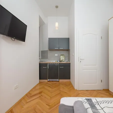 Studio Apartments Tiho & Nena Pula Exterior foto