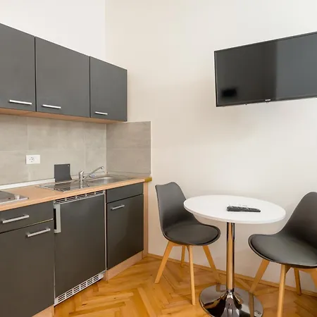 Studio Apartments Tiho & Nena Pula Exterior foto